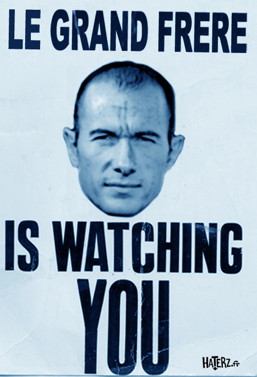 grand-frere-watching-you
